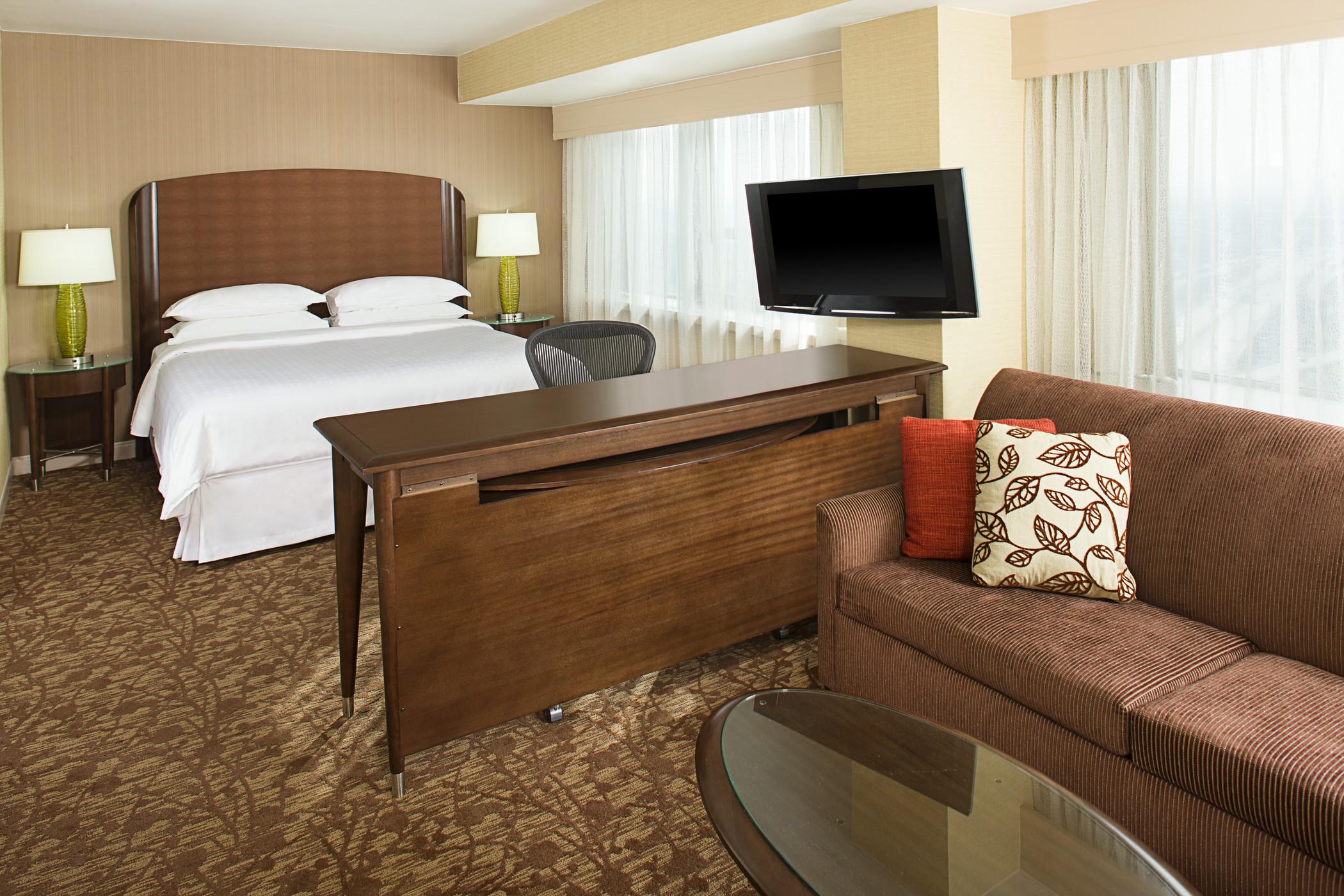 Sheraton Hotel 4*